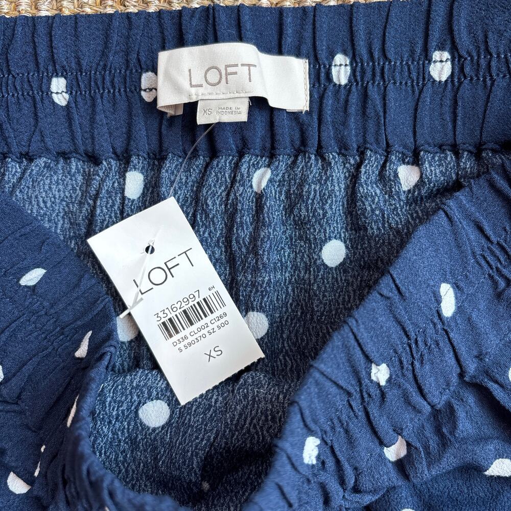 🌊 Ruffle Hem Mini Skirt | Size XS | Navy Polka Dot📏 Size XS - Picture 4 of 5